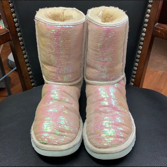 Limited Edition I Do Iridescent UGG Size 8 - Picture 2 of 14